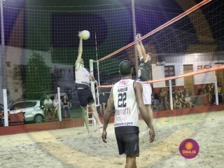 
<a style='margin-left: 5px;' class='btn btn-xs btn-social btn-facebook' href='https://www.facebook.com/sharer/sharer.php?u=https://www.boladovale.com.br/imgs/800-800-90/conteudo/fotos/1404/img1353.jpg' rel='popup' data-width='500' data-height='400'><i class='fa fa-facebook'></i>Compartilhar <span class='hidden-xs'>no Facebook</span>
</a> 
<a class='btn btn-default btn-xs' target='_blank' href='imgs/800-800-90/conteudo/fotos/1404/img1353.jpg'>
<span class='glyphicon glyphicon-cloud-download'></span> Salvar
</a> 
<span></span>