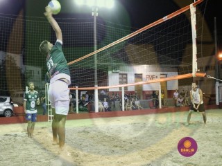 
<a style='margin-left: 5px;' class='btn btn-xs btn-social btn-facebook' href='https://www.facebook.com/sharer/sharer.php?u=https://www.boladovale.com.br/imgs/800-800-90/conteudo/fotos/1404/img1365.jpg' rel='popup' data-width='500' data-height='400'><i class='fa fa-facebook'></i>Compartilhar <span class='hidden-xs'>no Facebook</span>
</a> 
<a class='btn btn-default btn-xs' target='_blank' href='imgs/800-800-90/conteudo/fotos/1404/img1365.jpg'>
<span class='glyphicon glyphicon-cloud-download'></span> Salvar
</a> 
<span></span>