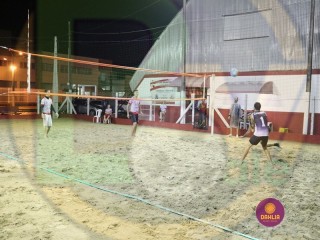 
<a style='margin-left: 5px;' class='btn btn-xs btn-social btn-facebook' href='https://www.facebook.com/sharer/sharer.php?u=https://www.boladovale.com.br/imgs/800-800-90/conteudo/fotos/1404/img1515.jpg' rel='popup' data-width='500' data-height='400'><i class='fa fa-facebook'></i>Compartilhar <span class='hidden-xs'>no Facebook</span>
</a> 
<a class='btn btn-default btn-xs' target='_blank' href='imgs/800-800-90/conteudo/fotos/1404/img1515.jpg'>
<span class='glyphicon glyphicon-cloud-download'></span> Salvar
</a> 
<span></span>