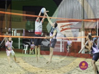 
<a style='margin-left: 5px;' class='btn btn-xs btn-social btn-facebook' href='https://www.facebook.com/sharer/sharer.php?u=https://www.boladovale.com.br/imgs/800-800-90/conteudo/fotos/1404/img1516.jpg' rel='popup' data-width='500' data-height='400'><i class='fa fa-facebook'></i>Compartilhar <span class='hidden-xs'>no Facebook</span>
</a> 
<a class='btn btn-default btn-xs' target='_blank' href='imgs/800-800-90/conteudo/fotos/1404/img1516.jpg'>
<span class='glyphicon glyphicon-cloud-download'></span> Salvar
</a> 
<span></span>