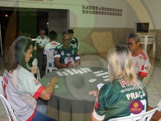 
<a style='margin-left: 5px;' class='btn btn-xs btn-social btn-facebook' href='https://www.facebook.com/sharer/sharer.php?u=https://www.boladovale.com.br/imgs/800-800-90/conteudo/fotos/1405/img5677.jpg' rel='popup' data-width='500' data-height='400'><i class='fa fa-facebook'></i>Compartilhar <span class='hidden-xs'>no Facebook</span>
</a> 
<a class='btn btn-default btn-xs' target='_blank' href='imgs/800-800-90/conteudo/fotos/1405/img5677.jpg'>
<span class='glyphicon glyphicon-cloud-download'></span> Salvar
</a> 
<span></span>