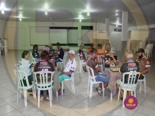 
<a style='margin-left: 5px;' class='btn btn-xs btn-social btn-facebook' href='https://www.facebook.com/sharer/sharer.php?u=https://www.boladovale.com.br/imgs/800-800-90/conteudo/fotos/1405/img5680.jpg' rel='popup' data-width='500' data-height='400'><i class='fa fa-facebook'></i>Compartilhar <span class='hidden-xs'>no Facebook</span>
</a> 
<a class='btn btn-default btn-xs' target='_blank' href='imgs/800-800-90/conteudo/fotos/1405/img5680.jpg'>
<span class='glyphicon glyphicon-cloud-download'></span> Salvar
</a> 
<span></span>