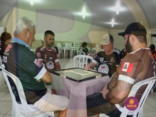 
<a style='margin-left: 5px;' class='btn btn-xs btn-social btn-facebook' href='https://www.facebook.com/sharer/sharer.php?u=https://www.boladovale.com.br/imgs/800-800-90/conteudo/fotos/1405/img5683.jpg' rel='popup' data-width='500' data-height='400'><i class='fa fa-facebook'></i>Compartilhar <span class='hidden-xs'>no Facebook</span>
</a> 
<a class='btn btn-default btn-xs' target='_blank' href='imgs/800-800-90/conteudo/fotos/1405/img5683.jpg'>
<span class='glyphicon glyphicon-cloud-download'></span> Salvar
</a> 
<span></span>