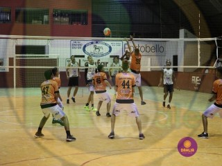 
<a style='margin-left: 5px;' class='btn btn-xs btn-social btn-facebook' href='https://www.facebook.com/sharer/sharer.php?u=https://www.boladovale.com.br/imgs/800-800-90/conteudo/fotos/1406/img1961.jpg' rel='popup' data-width='500' data-height='400'><i class='fa fa-facebook'></i>Compartilhar <span class='hidden-xs'>no Facebook</span>
</a> 
<a class='btn btn-default btn-xs' target='_blank' href='imgs/800-800-90/conteudo/fotos/1406/img1961.jpg'>
<span class='glyphicon glyphicon-cloud-download'></span> Salvar
</a> 
<span></span>