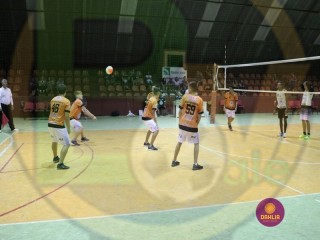 
<a style='margin-left: 5px;' class='btn btn-xs btn-social btn-facebook' href='https://www.facebook.com/sharer/sharer.php?u=https://www.boladovale.com.br/imgs/800-800-90/conteudo/fotos/1406/img1964.jpg' rel='popup' data-width='500' data-height='400'><i class='fa fa-facebook'></i>Compartilhar <span class='hidden-xs'>no Facebook</span>
</a> 
<a class='btn btn-default btn-xs' target='_blank' href='imgs/800-800-90/conteudo/fotos/1406/img1964.jpg'>
<span class='glyphicon glyphicon-cloud-download'></span> Salvar
</a> 
<span></span>