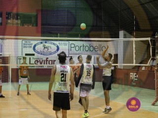 
<a style='margin-left: 5px;' class='btn btn-xs btn-social btn-facebook' href='https://www.facebook.com/sharer/sharer.php?u=https://www.boladovale.com.br/imgs/800-800-90/conteudo/fotos/1406/img2004.jpg' rel='popup' data-width='500' data-height='400'><i class='fa fa-facebook'></i>Compartilhar <span class='hidden-xs'>no Facebook</span>
</a> 
<a class='btn btn-default btn-xs' target='_blank' href='imgs/800-800-90/conteudo/fotos/1406/img2004.jpg'>
<span class='glyphicon glyphicon-cloud-download'></span> Salvar
</a> 
<span></span>