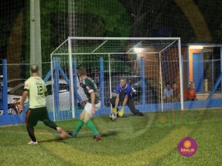 
<a style='margin-left: 5px;' class='btn btn-xs btn-social btn-facebook' href='https://www.facebook.com/sharer/sharer.php?u=https://www.boladovale.com.br/imgs/800-800-90/conteudo/fotos/1407/img9937.jpg' rel='popup' data-width='500' data-height='400'><i class='fa fa-facebook'></i>Compartilhar <span class='hidden-xs'>no Facebook</span>
</a> 
<a class='btn btn-default btn-xs' target='_blank' href='imgs/800-800-90/conteudo/fotos/1407/img9937.jpg'>
<span class='glyphicon glyphicon-cloud-download'></span> Salvar
</a> 
<span></span>