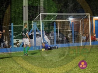 
<a style='margin-left: 5px;' class='btn btn-xs btn-social btn-facebook' href='https://www.facebook.com/sharer/sharer.php?u=https://www.boladovale.com.br/imgs/800-800-90/conteudo/fotos/1407/img9938.jpg' rel='popup' data-width='500' data-height='400'><i class='fa fa-facebook'></i>Compartilhar <span class='hidden-xs'>no Facebook</span>
</a> 
<a class='btn btn-default btn-xs' target='_blank' href='imgs/800-800-90/conteudo/fotos/1407/img9938.jpg'>
<span class='glyphicon glyphicon-cloud-download'></span> Salvar
</a> 
<span></span>