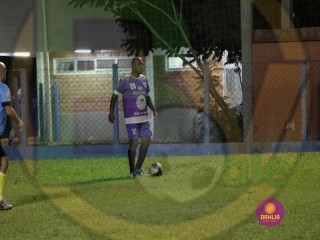 
<a style='margin-left: 5px;' class='btn btn-xs btn-social btn-facebook' href='https://www.facebook.com/sharer/sharer.php?u=https://www.boladovale.com.br/imgs/800-800-90/conteudo/fotos/1407/mg1783.jpg' rel='popup' data-width='500' data-height='400'><i class='fa fa-facebook'></i>Compartilhar <span class='hidden-xs'>no Facebook</span>
</a> 
<a class='btn btn-default btn-xs' target='_blank' href='imgs/800-800-90/conteudo/fotos/1407/mg1783.jpg'>
<span class='glyphicon glyphicon-cloud-download'></span> Salvar
</a> 
<span></span>