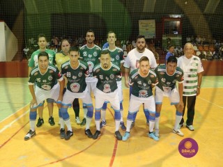 
<a style='margin-left: 5px;' class='btn btn-xs btn-social btn-facebook' href='https://www.facebook.com/sharer/sharer.php?u=https://www.boladovale.com.br/imgs/800-800-90/conteudo/fotos/1408/img2061.jpg' rel='popup' data-width='500' data-height='400'><i class='fa fa-facebook'></i>Compartilhar <span class='hidden-xs'>no Facebook</span>
</a> 
<a class='btn btn-default btn-xs' target='_blank' href='imgs/800-800-90/conteudo/fotos/1408/img2061.jpg'>
<span class='glyphicon glyphicon-cloud-download'></span> Salvar
</a> 
<span></span>