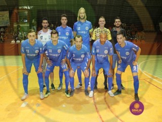 
<a style='margin-left: 5px;' class='btn btn-xs btn-social btn-facebook' href='https://www.facebook.com/sharer/sharer.php?u=https://www.boladovale.com.br/imgs/800-800-90/conteudo/fotos/1408/img2063.jpg' rel='popup' data-width='500' data-height='400'><i class='fa fa-facebook'></i>Compartilhar <span class='hidden-xs'>no Facebook</span>
</a> 
<a class='btn btn-default btn-xs' target='_blank' href='imgs/800-800-90/conteudo/fotos/1408/img2063.jpg'>
<span class='glyphicon glyphicon-cloud-download'></span> Salvar
</a> 
<span></span>