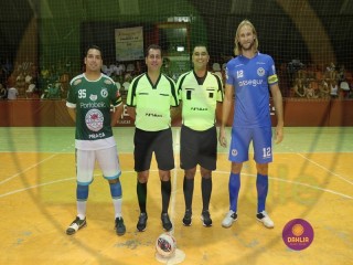 
<a style='margin-left: 5px;' class='btn btn-xs btn-social btn-facebook' href='https://www.facebook.com/sharer/sharer.php?u=https://www.boladovale.com.br/imgs/800-800-90/conteudo/fotos/1408/img2065.jpg' rel='popup' data-width='500' data-height='400'><i class='fa fa-facebook'></i>Compartilhar <span class='hidden-xs'>no Facebook</span>
</a> 
<a class='btn btn-default btn-xs' target='_blank' href='imgs/800-800-90/conteudo/fotos/1408/img2065.jpg'>
<span class='glyphicon glyphicon-cloud-download'></span> Salvar
</a> 
<span></span>
