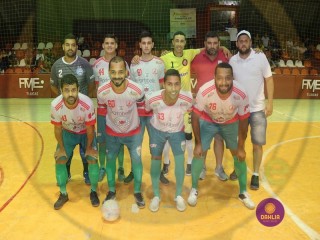 
<a style='margin-left: 5px;' class='btn btn-xs btn-social btn-facebook' href='https://www.facebook.com/sharer/sharer.php?u=https://www.boladovale.com.br/imgs/800-800-90/conteudo/fotos/1408/img2208.jpg' rel='popup' data-width='500' data-height='400'><i class='fa fa-facebook'></i>Compartilhar <span class='hidden-xs'>no Facebook</span>
</a> 
<a class='btn btn-default btn-xs' target='_blank' href='imgs/800-800-90/conteudo/fotos/1408/img2208.jpg'>
<span class='glyphicon glyphicon-cloud-download'></span> Salvar
</a> 
<span></span>