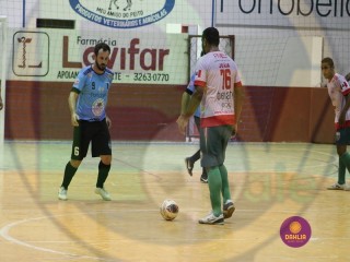 
<a style='margin-left: 5px;' class='btn btn-xs btn-social btn-facebook' href='https://www.facebook.com/sharer/sharer.php?u=https://www.boladovale.com.br/imgs/800-800-90/conteudo/fotos/1408/img2257.jpg' rel='popup' data-width='500' data-height='400'><i class='fa fa-facebook'></i>Compartilhar <span class='hidden-xs'>no Facebook</span>
</a> 
<a class='btn btn-default btn-xs' target='_blank' href='imgs/800-800-90/conteudo/fotos/1408/img2257.jpg'>
<span class='glyphicon glyphicon-cloud-download'></span> Salvar
</a> 
<span></span>