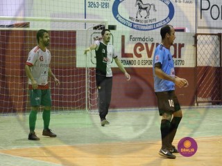 
<a style='margin-left: 5px;' class='btn btn-xs btn-social btn-facebook' href='https://www.facebook.com/sharer/sharer.php?u=https://www.boladovale.com.br/imgs/800-800-90/conteudo/fotos/1408/img2267.jpg' rel='popup' data-width='500' data-height='400'><i class='fa fa-facebook'></i>Compartilhar <span class='hidden-xs'>no Facebook</span>
</a> 
<a class='btn btn-default btn-xs' target='_blank' href='imgs/800-800-90/conteudo/fotos/1408/img2267.jpg'>
<span class='glyphicon glyphicon-cloud-download'></span> Salvar
</a> 
<span></span>