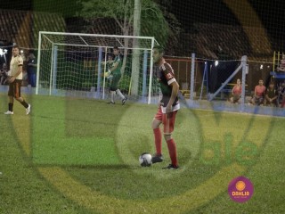 
<a style='margin-left: 5px;' class='btn btn-xs btn-social btn-facebook' href='https://www.facebook.com/sharer/sharer.php?u=https://www.boladovale.com.br/imgs/800-800-90/conteudo/fotos/1410/mg2495.jpg' rel='popup' data-width='500' data-height='400'><i class='fa fa-facebook'></i>Compartilhar <span class='hidden-xs'>no Facebook</span>
</a> 
<a class='btn btn-default btn-xs' target='_blank' href='imgs/800-800-90/conteudo/fotos/1410/mg2495.jpg'>
<span class='glyphicon glyphicon-cloud-download'></span> Salvar
</a> 
<span></span>