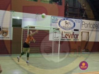 
<a style='margin-left: 5px;' class='btn btn-xs btn-social btn-facebook' href='https://www.facebook.com/sharer/sharer.php?u=https://www.boladovale.com.br/imgs/800-800-90/conteudo/fotos/1411/img5962.jpg' rel='popup' data-width='500' data-height='400'><i class='fa fa-facebook'></i>Compartilhar <span class='hidden-xs'>no Facebook</span>
</a> 
<a class='btn btn-default btn-xs' target='_blank' href='imgs/800-800-90/conteudo/fotos/1411/img5962.jpg'>
<span class='glyphicon glyphicon-cloud-download'></span> Salvar
</a> 
<span></span>