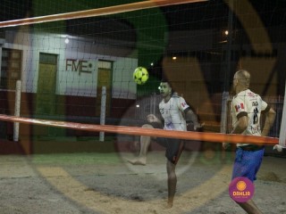 
<a style='margin-left: 5px;' class='btn btn-xs btn-social btn-facebook' href='https://www.facebook.com/sharer/sharer.php?u=https://www.boladovale.com.br/imgs/800-800-90/conteudo/fotos/1412/img5838.jpg' rel='popup' data-width='500' data-height='400'><i class='fa fa-facebook'></i>Compartilhar <span class='hidden-xs'>no Facebook</span>
</a> 
<a class='btn btn-default btn-xs' target='_blank' href='imgs/800-800-90/conteudo/fotos/1412/img5838.jpg'>
<span class='glyphicon glyphicon-cloud-download'></span> Salvar
</a> 
<span></span>