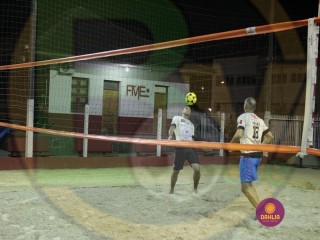 
<a style='margin-left: 5px;' class='btn btn-xs btn-social btn-facebook' href='https://www.facebook.com/sharer/sharer.php?u=https://www.boladovale.com.br/imgs/800-800-90/conteudo/fotos/1412/img5843.jpg' rel='popup' data-width='500' data-height='400'><i class='fa fa-facebook'></i>Compartilhar <span class='hidden-xs'>no Facebook</span>
</a> 
<a class='btn btn-default btn-xs' target='_blank' href='imgs/800-800-90/conteudo/fotos/1412/img5843.jpg'>
<span class='glyphicon glyphicon-cloud-download'></span> Salvar
</a> 
<span></span>