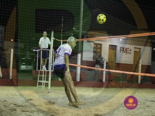 
<a style='margin-left: 5px;' class='btn btn-xs btn-social btn-facebook' href='https://www.facebook.com/sharer/sharer.php?u=https://www.boladovale.com.br/imgs/800-800-90/conteudo/fotos/1412/img5860.jpg' rel='popup' data-width='500' data-height='400'><i class='fa fa-facebook'></i>Compartilhar <span class='hidden-xs'>no Facebook</span>
</a> 
<a class='btn btn-default btn-xs' target='_blank' href='imgs/800-800-90/conteudo/fotos/1412/img5860.jpg'>
<span class='glyphicon glyphicon-cloud-download'></span> Salvar
</a> 
<span></span>