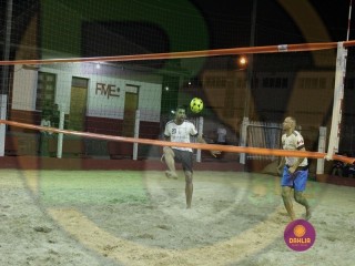 
<a style='margin-left: 5px;' class='btn btn-xs btn-social btn-facebook' href='https://www.facebook.com/sharer/sharer.php?u=https://www.boladovale.com.br/imgs/800-800-90/conteudo/fotos/1412/img5861.jpg' rel='popup' data-width='500' data-height='400'><i class='fa fa-facebook'></i>Compartilhar <span class='hidden-xs'>no Facebook</span>
</a> 
<a class='btn btn-default btn-xs' target='_blank' href='imgs/800-800-90/conteudo/fotos/1412/img5861.jpg'>
<span class='glyphicon glyphicon-cloud-download'></span> Salvar
</a> 
<span></span>