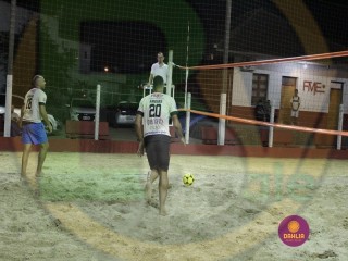 
<a style='margin-left: 5px;' class='btn btn-xs btn-social btn-facebook' href='https://www.facebook.com/sharer/sharer.php?u=https://www.boladovale.com.br/imgs/800-800-90/conteudo/fotos/1412/img5873.jpg' rel='popup' data-width='500' data-height='400'><i class='fa fa-facebook'></i>Compartilhar <span class='hidden-xs'>no Facebook</span>
</a> 
<a class='btn btn-default btn-xs' target='_blank' href='imgs/800-800-90/conteudo/fotos/1412/img5873.jpg'>
<span class='glyphicon glyphicon-cloud-download'></span> Salvar
</a> 
<span></span>