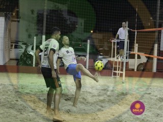 
<a style='margin-left: 5px;' class='btn btn-xs btn-social btn-facebook' href='https://www.facebook.com/sharer/sharer.php?u=https://www.boladovale.com.br/imgs/800-800-90/conteudo/fotos/1412/img5876.jpg' rel='popup' data-width='500' data-height='400'><i class='fa fa-facebook'></i>Compartilhar <span class='hidden-xs'>no Facebook</span>
</a> 
<a class='btn btn-default btn-xs' target='_blank' href='imgs/800-800-90/conteudo/fotos/1412/img5876.jpg'>
<span class='glyphicon glyphicon-cloud-download'></span> Salvar
</a> 
<span></span>