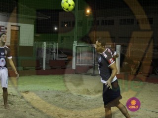 
<a style='margin-left: 5px;' class='btn btn-xs btn-social btn-facebook' href='https://www.facebook.com/sharer/sharer.php?u=https://www.boladovale.com.br/imgs/800-800-90/conteudo/fotos/1412/img5910.jpg' rel='popup' data-width='500' data-height='400'><i class='fa fa-facebook'></i>Compartilhar <span class='hidden-xs'>no Facebook</span>
</a> 
<a class='btn btn-default btn-xs' target='_blank' href='imgs/800-800-90/conteudo/fotos/1412/img5910.jpg'>
<span class='glyphicon glyphicon-cloud-download'></span> Salvar
</a> 
<span></span>