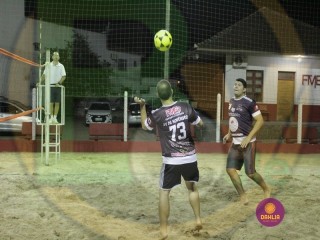 
<a style='margin-left: 5px;' class='btn btn-xs btn-social btn-facebook' href='https://www.facebook.com/sharer/sharer.php?u=https://www.boladovale.com.br/imgs/800-800-90/conteudo/fotos/1412/img5933.jpg' rel='popup' data-width='500' data-height='400'><i class='fa fa-facebook'></i>Compartilhar <span class='hidden-xs'>no Facebook</span>
</a> 
<a class='btn btn-default btn-xs' target='_blank' href='imgs/800-800-90/conteudo/fotos/1412/img5933.jpg'>
<span class='glyphicon glyphicon-cloud-download'></span> Salvar
</a> 
<span></span>