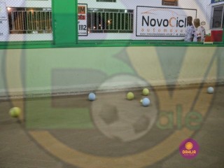 
<a style='margin-left: 5px;' class='btn btn-xs btn-social btn-facebook' href='https://www.facebook.com/sharer/sharer.php?u=https://www.boladovale.com.br/imgs/800-800-90/conteudo/fotos/1413/img2320.jpg' rel='popup' data-width='500' data-height='400'><i class='fa fa-facebook'></i>Compartilhar <span class='hidden-xs'>no Facebook</span>
</a> 
<a class='btn btn-default btn-xs' target='_blank' href='imgs/800-800-90/conteudo/fotos/1413/img2320.jpg'>
<span class='glyphicon glyphicon-cloud-download'></span> Salvar
</a> 
<span></span>