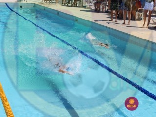 
<a style='margin-left: 5px;' class='btn btn-xs btn-social btn-facebook' href='https://www.facebook.com/sharer/sharer.php?u=https://www.boladovale.com.br/imgs/800-800-90/conteudo/fotos/1414/img6031.jpg' rel='popup' data-width='500' data-height='400'><i class='fa fa-facebook'></i>Compartilhar <span class='hidden-xs'>no Facebook</span>
</a> 
<a class='btn btn-default btn-xs' target='_blank' href='imgs/800-800-90/conteudo/fotos/1414/img6031.jpg'>
<span class='glyphicon glyphicon-cloud-download'></span> Salvar
</a> 
<span></span>