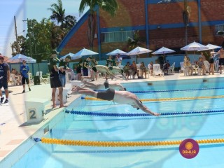 
<a style='margin-left: 5px;' class='btn btn-xs btn-social btn-facebook' href='https://www.facebook.com/sharer/sharer.php?u=https://www.boladovale.com.br/imgs/800-800-90/conteudo/fotos/1415/img2796.jpg' rel='popup' data-width='500' data-height='400'><i class='fa fa-facebook'></i>Compartilhar <span class='hidden-xs'>no Facebook</span>
</a> 
<a class='btn btn-default btn-xs' target='_blank' href='imgs/800-800-90/conteudo/fotos/1415/img2796.jpg'>
<span class='glyphicon glyphicon-cloud-download'></span> Salvar
</a> 
<span></span>