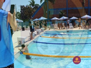 
<a style='margin-left: 5px;' class='btn btn-xs btn-social btn-facebook' href='https://www.facebook.com/sharer/sharer.php?u=https://www.boladovale.com.br/imgs/800-800-90/conteudo/fotos/1415/img2832.jpg' rel='popup' data-width='500' data-height='400'><i class='fa fa-facebook'></i>Compartilhar <span class='hidden-xs'>no Facebook</span>
</a> 
<a class='btn btn-default btn-xs' target='_blank' href='imgs/800-800-90/conteudo/fotos/1415/img2832.jpg'>
<span class='glyphicon glyphicon-cloud-download'></span> Salvar
</a> 
<span></span>