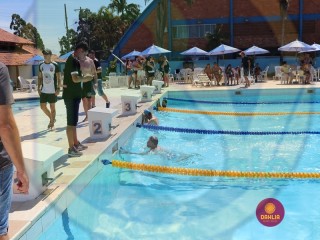 
<a style='margin-left: 5px;' class='btn btn-xs btn-social btn-facebook' href='https://www.facebook.com/sharer/sharer.php?u=https://www.boladovale.com.br/imgs/800-800-90/conteudo/fotos/1415/img2894.jpg' rel='popup' data-width='500' data-height='400'><i class='fa fa-facebook'></i>Compartilhar <span class='hidden-xs'>no Facebook</span>
</a> 
<a class='btn btn-default btn-xs' target='_blank' href='imgs/800-800-90/conteudo/fotos/1415/img2894.jpg'>
<span class='glyphicon glyphicon-cloud-download'></span> Salvar
</a> 
<span></span>