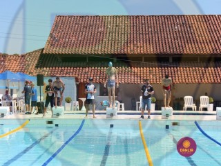 
<a style='margin-left: 5px;' class='btn btn-xs btn-social btn-facebook' href='https://www.facebook.com/sharer/sharer.php?u=https://www.boladovale.com.br/imgs/800-800-90/conteudo/fotos/1415/img6105.jpg' rel='popup' data-width='500' data-height='400'><i class='fa fa-facebook'></i>Compartilhar <span class='hidden-xs'>no Facebook</span>
</a> 
<a class='btn btn-default btn-xs' target='_blank' href='imgs/800-800-90/conteudo/fotos/1415/img6105.jpg'>
<span class='glyphicon glyphicon-cloud-download'></span> Salvar
</a> 
<span></span>