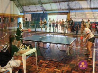 
<a style='margin-left: 5px;' class='btn btn-xs btn-social btn-facebook' href='https://www.facebook.com/sharer/sharer.php?u=https://www.boladovale.com.br/imgs/800-800-90/conteudo/fotos/1416/img3053.jpg' rel='popup' data-width='500' data-height='400'><i class='fa fa-facebook'></i>Compartilhar <span class='hidden-xs'>no Facebook</span>
</a> 
<a class='btn btn-default btn-xs' target='_blank' href='imgs/800-800-90/conteudo/fotos/1416/img3053.jpg'>
<span class='glyphicon glyphicon-cloud-download'></span> Salvar
</a> 
<span></span>