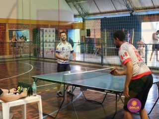 
<a style='margin-left: 5px;' class='btn btn-xs btn-social btn-facebook' href='https://www.facebook.com/sharer/sharer.php?u=https://www.boladovale.com.br/imgs/800-800-90/conteudo/fotos/1417/img3182.jpg' rel='popup' data-width='500' data-height='400'><i class='fa fa-facebook'></i>Compartilhar <span class='hidden-xs'>no Facebook</span>
</a> 
<a class='btn btn-default btn-xs' target='_blank' href='imgs/800-800-90/conteudo/fotos/1417/img3182.jpg'>
<span class='glyphicon glyphicon-cloud-download'></span> Salvar
</a> 
<span></span>