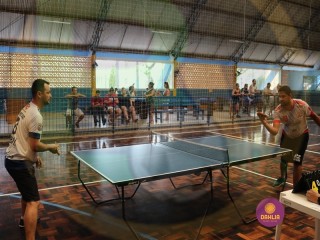 
<a style='margin-left: 5px;' class='btn btn-xs btn-social btn-facebook' href='https://www.facebook.com/sharer/sharer.php?u=https://www.boladovale.com.br/imgs/800-800-90/conteudo/fotos/1417/img3199.jpg' rel='popup' data-width='500' data-height='400'><i class='fa fa-facebook'></i>Compartilhar <span class='hidden-xs'>no Facebook</span>
</a> 
<a class='btn btn-default btn-xs' target='_blank' href='imgs/800-800-90/conteudo/fotos/1417/img3199.jpg'>
<span class='glyphicon glyphicon-cloud-download'></span> Salvar
</a> 
<span></span>