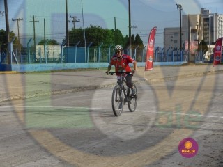 
<a style='margin-left: 5px;' class='btn btn-xs btn-social btn-facebook' href='https://www.facebook.com/sharer/sharer.php?u=https://www.boladovale.com.br/imgs/800-800-90/conteudo/fotos/1418/dsc01576.jpg' rel='popup' data-width='500' data-height='400'><i class='fa fa-facebook'></i>Compartilhar <span class='hidden-xs'>no Facebook</span>
</a> 
<a class='btn btn-default btn-xs' target='_blank' href='imgs/800-800-90/conteudo/fotos/1418/dsc01576.jpg'>
<span class='glyphicon glyphicon-cloud-download'></span> Salvar
</a> 
<span></span>