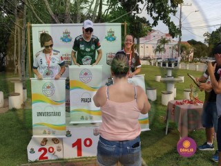 
<a style='margin-left: 5px;' class='btn btn-xs btn-social btn-facebook' href='https://www.facebook.com/sharer/sharer.php?u=https://www.boladovale.com.br/imgs/800-800-90/conteudo/fotos/1420/img6401-6.jpg' rel='popup' data-width='500' data-height='400'><i class='fa fa-facebook'></i>Compartilhar <span class='hidden-xs'>no Facebook</span>
</a> 
<a class='btn btn-default btn-xs' target='_blank' href='imgs/800-800-90/conteudo/fotos/1420/img6401-6.jpg'>
<span class='glyphicon glyphicon-cloud-download'></span> Salvar
</a> 
<span></span>