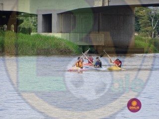 
<a style='margin-left: 5px;' class='btn btn-xs btn-social btn-facebook' href='https://www.facebook.com/sharer/sharer.php?u=https://www.boladovale.com.br/imgs/800-800-90/conteudo/fotos/1421/dsc01744.jpg' rel='popup' data-width='500' data-height='400'><i class='fa fa-facebook'></i>Compartilhar <span class='hidden-xs'>no Facebook</span>
</a> 
<a class='btn btn-default btn-xs' target='_blank' href='imgs/800-800-90/conteudo/fotos/1421/dsc01744.jpg'>
<span class='glyphicon glyphicon-cloud-download'></span> Salvar
</a> 
<span></span>