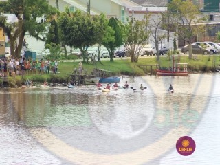 
<a style='margin-left: 5px;' class='btn btn-xs btn-social btn-facebook' href='https://www.facebook.com/sharer/sharer.php?u=https://www.boladovale.com.br/imgs/800-800-90/conteudo/fotos/1421/img6410.jpg' rel='popup' data-width='500' data-height='400'><i class='fa fa-facebook'></i>Compartilhar <span class='hidden-xs'>no Facebook</span>
</a> 
<a class='btn btn-default btn-xs' target='_blank' href='imgs/800-800-90/conteudo/fotos/1421/img6410.jpg'>
<span class='glyphicon glyphicon-cloud-download'></span> Salvar
</a> 
<span></span>