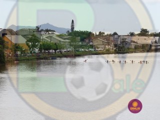 
<a style='margin-left: 5px;' class='btn btn-xs btn-social btn-facebook' href='https://www.facebook.com/sharer/sharer.php?u=https://www.boladovale.com.br/imgs/800-800-90/conteudo/fotos/1421/img6421.jpg' rel='popup' data-width='500' data-height='400'><i class='fa fa-facebook'></i>Compartilhar <span class='hidden-xs'>no Facebook</span>
</a> 
<a class='btn btn-default btn-xs' target='_blank' href='imgs/800-800-90/conteudo/fotos/1421/img6421.jpg'>
<span class='glyphicon glyphicon-cloud-download'></span> Salvar
</a> 
<span></span>