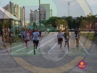 
<a style='margin-left: 5px;' class='btn btn-xs btn-social btn-facebook' href='https://www.facebook.com/sharer/sharer.php?u=https://www.boladovale.com.br/imgs/800-800-90/conteudo/fotos/1422/img0115.jpg' rel='popup' data-width='500' data-height='400'><i class='fa fa-facebook'></i>Compartilhar <span class='hidden-xs'>no Facebook</span>
</a> 
<a class='btn btn-default btn-xs' target='_blank' href='imgs/800-800-90/conteudo/fotos/1422/img0115.jpg'>
<span class='glyphicon glyphicon-cloud-download'></span> Salvar
</a> 
<span></span>