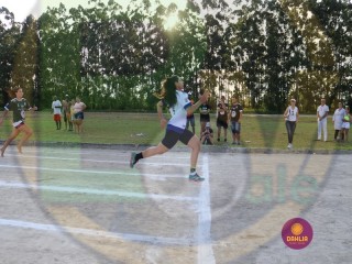 
<a style='margin-left: 5px;' class='btn btn-xs btn-social btn-facebook' href='https://www.facebook.com/sharer/sharer.php?u=https://www.boladovale.com.br/imgs/800-800-90/conteudo/fotos/1422/img7300.jpg' rel='popup' data-width='500' data-height='400'><i class='fa fa-facebook'></i>Compartilhar <span class='hidden-xs'>no Facebook</span>
</a> 
<a class='btn btn-default btn-xs' target='_blank' href='imgs/800-800-90/conteudo/fotos/1422/img7300.jpg'>
<span class='glyphicon glyphicon-cloud-download'></span> Salvar
</a> 
<span></span>