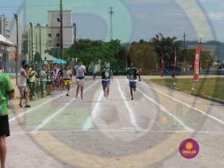 
<a style='margin-left: 5px;' class='btn btn-xs btn-social btn-facebook' href='https://www.facebook.com/sharer/sharer.php?u=https://www.boladovale.com.br/imgs/800-800-90/conteudo/fotos/1423/img0085.jpg' rel='popup' data-width='500' data-height='400'><i class='fa fa-facebook'></i>Compartilhar <span class='hidden-xs'>no Facebook</span>
</a> 
<a class='btn btn-default btn-xs' target='_blank' href='imgs/800-800-90/conteudo/fotos/1423/img0085.jpg'>
<span class='glyphicon glyphicon-cloud-download'></span> Salvar
</a> 
<span></span>