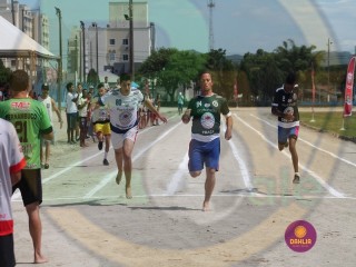 
<a style='margin-left: 5px;' class='btn btn-xs btn-social btn-facebook' href='https://www.facebook.com/sharer/sharer.php?u=https://www.boladovale.com.br/imgs/800-800-90/conteudo/fotos/1423/img0090.jpg' rel='popup' data-width='500' data-height='400'><i class='fa fa-facebook'></i>Compartilhar <span class='hidden-xs'>no Facebook</span>
</a> 
<a class='btn btn-default btn-xs' target='_blank' href='imgs/800-800-90/conteudo/fotos/1423/img0090.jpg'>
<span class='glyphicon glyphicon-cloud-download'></span> Salvar
</a> 
<span></span>