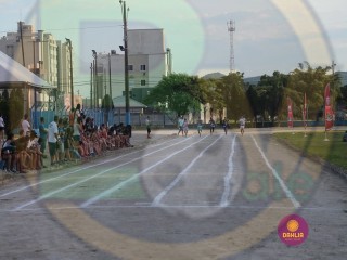 
<a style='margin-left: 5px;' class='btn btn-xs btn-social btn-facebook' href='https://www.facebook.com/sharer/sharer.php?u=https://www.boladovale.com.br/imgs/800-800-90/conteudo/fotos/1423/img0120.jpg' rel='popup' data-width='500' data-height='400'><i class='fa fa-facebook'></i>Compartilhar <span class='hidden-xs'>no Facebook</span>
</a> 
<a class='btn btn-default btn-xs' target='_blank' href='imgs/800-800-90/conteudo/fotos/1423/img0120.jpg'>
<span class='glyphicon glyphicon-cloud-download'></span> Salvar
</a> 
<span></span>