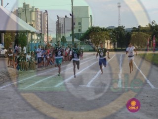 
<a style='margin-left: 5px;' class='btn btn-xs btn-social btn-facebook' href='https://www.facebook.com/sharer/sharer.php?u=https://www.boladovale.com.br/imgs/800-800-90/conteudo/fotos/1423/img0143.jpg' rel='popup' data-width='500' data-height='400'><i class='fa fa-facebook'></i>Compartilhar <span class='hidden-xs'>no Facebook</span>
</a> 
<a class='btn btn-default btn-xs' target='_blank' href='imgs/800-800-90/conteudo/fotos/1423/img0143.jpg'>
<span class='glyphicon glyphicon-cloud-download'></span> Salvar
</a> 
<span></span>