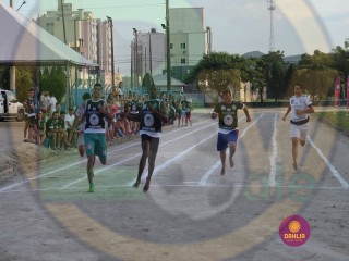 
<a style='margin-left: 5px;' class='btn btn-xs btn-social btn-facebook' href='https://www.facebook.com/sharer/sharer.php?u=https://www.boladovale.com.br/imgs/800-800-90/conteudo/fotos/1423/img0146.jpg' rel='popup' data-width='500' data-height='400'><i class='fa fa-facebook'></i>Compartilhar <span class='hidden-xs'>no Facebook</span>
</a> 
<a class='btn btn-default btn-xs' target='_blank' href='imgs/800-800-90/conteudo/fotos/1423/img0146.jpg'>
<span class='glyphicon glyphicon-cloud-download'></span> Salvar
</a> 
<span></span>